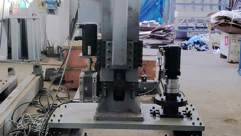 防爆伺服電機(jī)在噴涂設(shè)備上方案